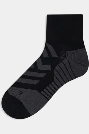 On Running ON performance mid socks in shadow