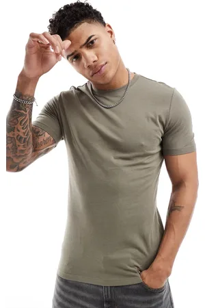 New Look Muscle fit t-shirt in dark khaki