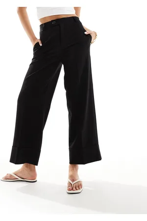 Stradivarius Stradivraius tailored trouser with turn up hem in