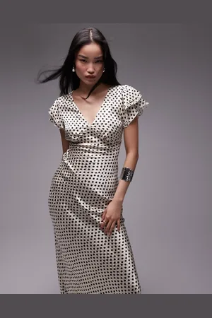 Topshop Flutter sleeve maxi occasion dress in mono spot jacquard
