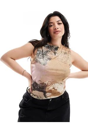 COLLUSION Plus slash neck printed vest in