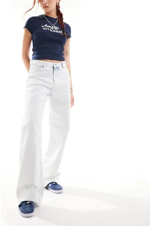 Monki Naoki loose fit low rise jeans in light bleached