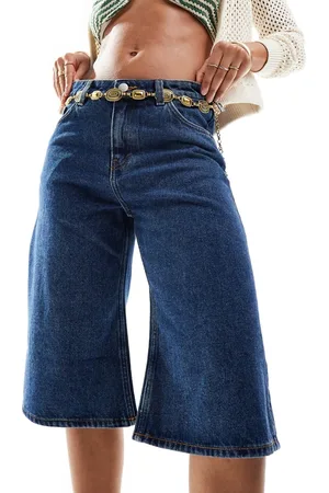 Monki Paige low waisted loose denim jorts in mid wash
