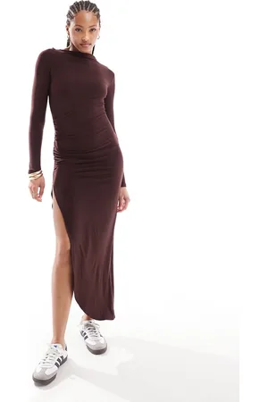 Pull&Bear Polyamide sculpt maxi dress with leg split in chocolate