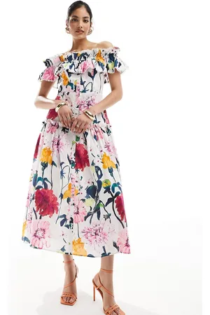 HOPE & IVY Off shoulder maxi dress with shirred detail in bright floral