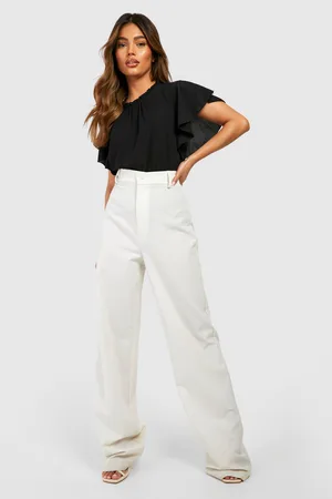 Boohoo Woven Frill Sleeve And Neck Blouse