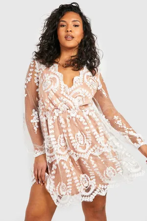 Boohoo Plus Lace Plunge Skater Dress