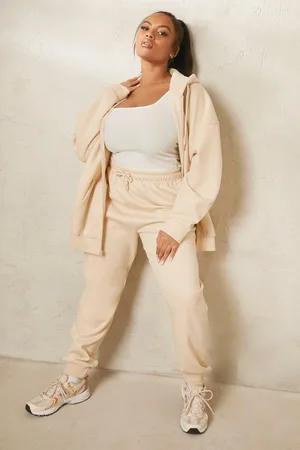 Boohoo Plus Basic Cuffed Hem Joggers