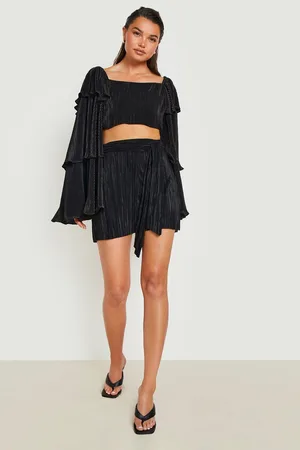 Boohoo Plisse Belted Short