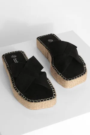 Boohoo Crossover Square Toe Flatform Sandal