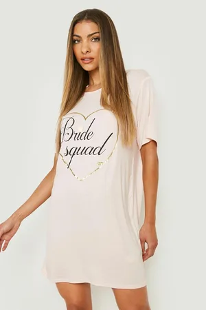 Boohoo Bride Squad Heart Print Sleep T-shirt