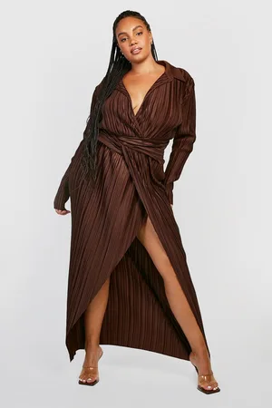Boohoo Plus Plisse Twist Belt Maxi Dress