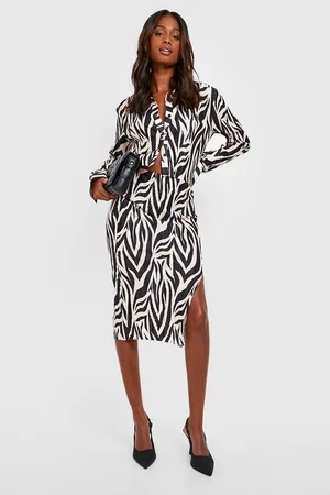Boohoo Plisse Zebra Split High Waist Maxi Skirt