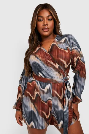 Boohoo Plus Ombre Plisse Belted Playsuit