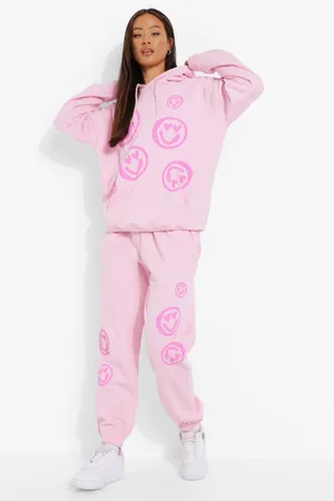 Boohoo Oversized Heart Face Joggers