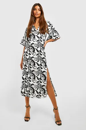 Boohoo Angel Sleeve Midi Dress