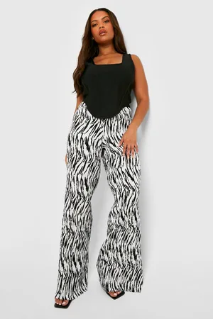 Boohoo Plus Zebra Plisse Wide Leg Trouser Co-ord