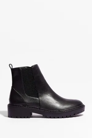 Boohoo Walk That Walk Faux Leather Chelsea Boots