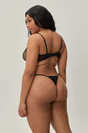Boohoo Plus Size Lace Spot Print Bra And Thong Lingerie Set