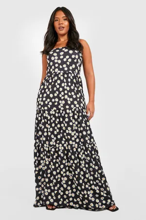 Boohoo Plus Jersey Daisy Printed Tiered Maxi Dress