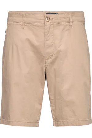 Matinique Mathomas Short Bottoms Shorts Chinos Shorts Beige