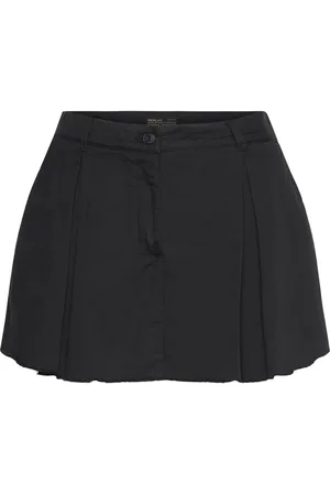 Replay Shorts Trouser-Skirt Bottoms Shorts Casual Shorts Black