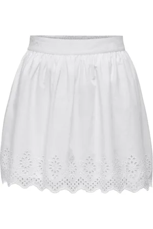 ONLY Onllou Life Emb Flowy Skirt Ptm Kort Skjørt White