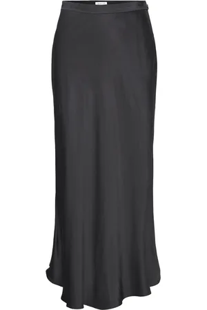 GANT Regular A-Line Satin Skirt Skirts Knee-length & Midi Skirts Black