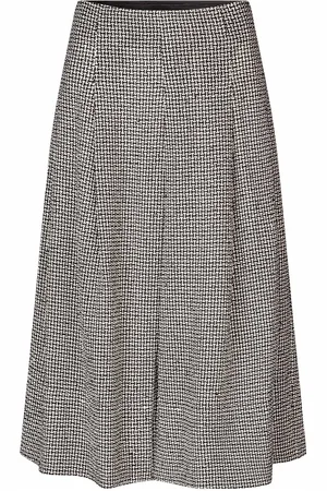 Masai Maselah Skirts Knee-length & Midi Skirts Black