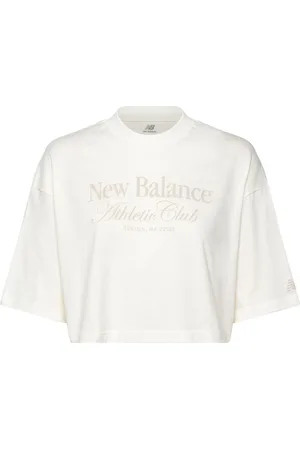 New Balance Athletics Club T-Shirt Sport Sport Clothing Sports Tops & T-shirts Sport Crop Tops Sport Short-sleeved Crop Tops White