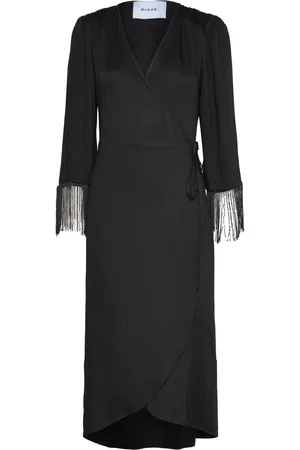 Minus Msjassie Solid Fringe Sleeve Dress Black