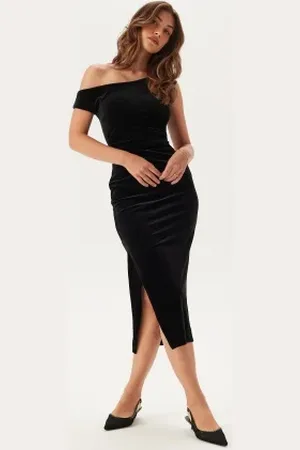 Forever New Demi Tipped Shoulder Velvet Bodycon 38