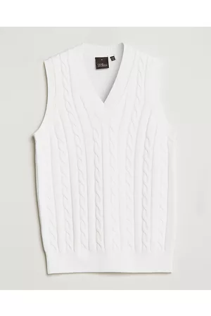 Oscar Jacobson Lucas Cable Knitted Vest White
