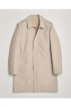 PRIVATE WHITE V.C. Herre Trenchcoats - Unlined Cotton Ventile Mac Coat 3.0 Stone