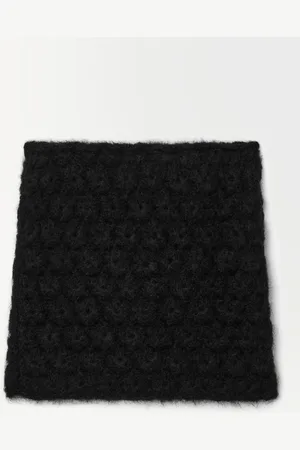 COS THE CROCHET-KNIT MINI SKIRT
