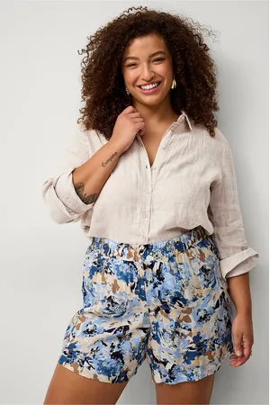 Zizzi Shorts vBella Shorts
