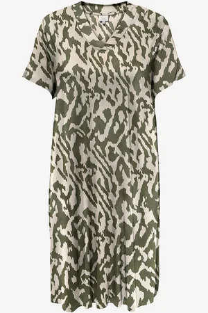 ONLY Kjole carFyrla S/S V-neck Blk Aop Dress