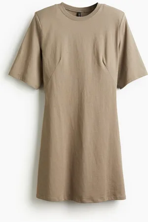 H&M T-shirtkjole med skulderputer