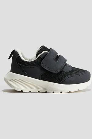 H&M Sneakers