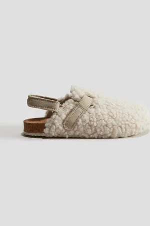 H&M Tøfler i pilé