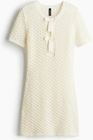 H&M Pointellestrikket kjole med sløyfe