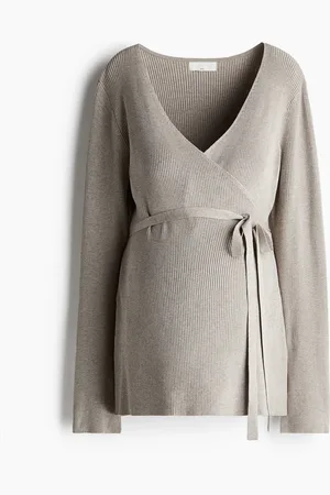 H&M MAMA Ribbestrikket cardigan med omslag