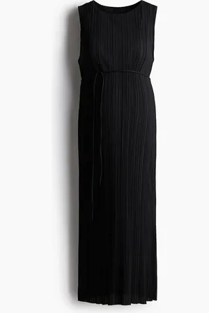 H&M MAMA Plissert kjole