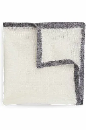 HUGO BOSS Knitted pocket square in cashmere and silk