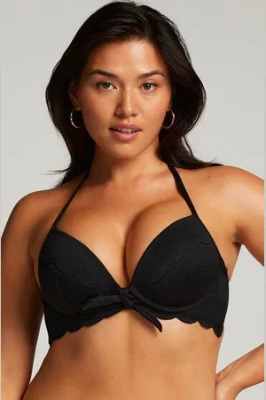 Hunkemöller Scallop Polstret bikinitopp med underspiler