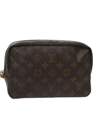 LOUIS VUITTON Toalettmapper