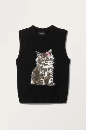 Monki Slim Fit Jacquard Knitted Vest