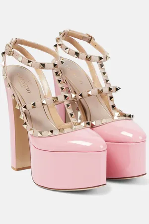 VALENTINO GARAVANI Rockstud patent leather platform pumps