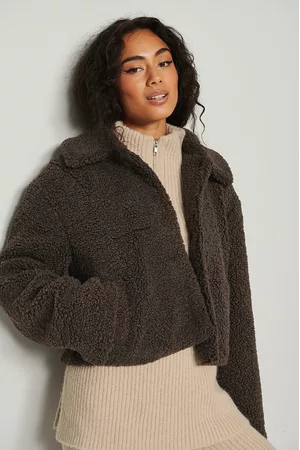NA-KD Dame Korte jakker - Kort fluffy teddyjakke