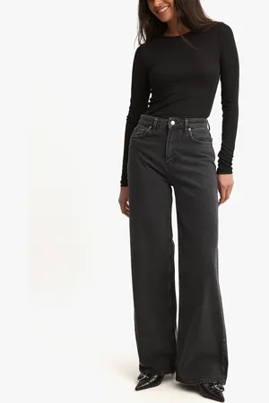 NA-KD Jeans med vidde og høyt liv
